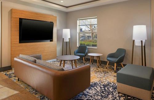 Rancho Cucamonga Hotel | TownePlace Suites by Marriott Ontario Airport