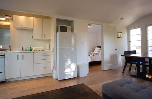 Mid Central House | Tranquil 1-bd Guesthouse Apartment on Spanish Estate, sundeck w/mountain views