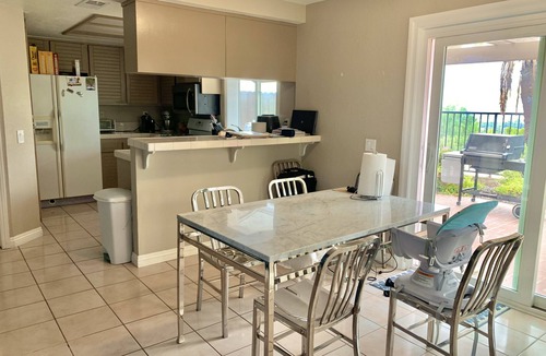 Lake Forest House | Tranquil 3 bed 2.5 bath Home with panoramic views and private backyard