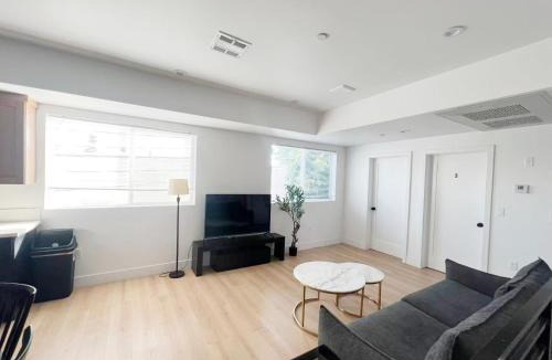 Los Angeles House | Tranquil Culver Hideaway 10 min to the beach