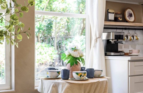 Pomona House | Tranquil Nature Retreat Private Garden&Cozy Charm