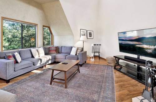 Moonridge Cabin | Travertine Dome Home in Big Bear | Fun-Packed Mountain Chalet