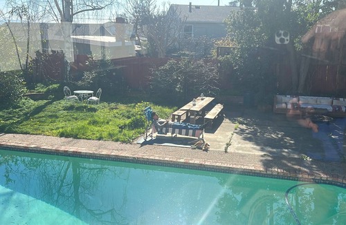 Castro Valley House | Tremendous Pool 3-bedroom house in Castro Valley