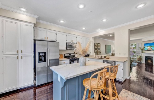 Aliso Viejo House | Trendy Coastal Townhome - Centrally Located!