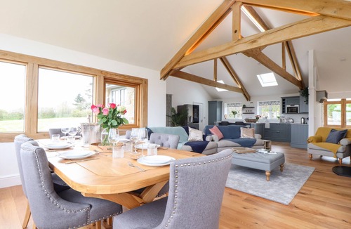 Helford Passage Cottage | TREVILGES COTTAGE, pet friendly, luxury holiday cottage in Helston