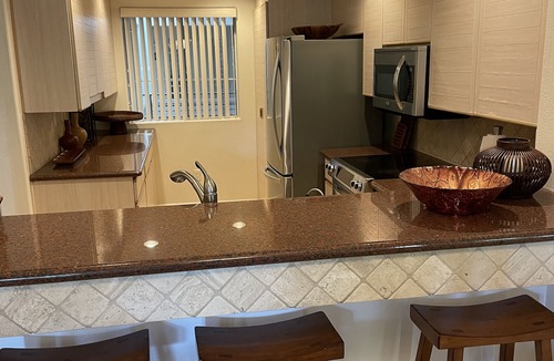 Airport Area Condo | Tropical Upscale Resort Living - Newport Beach - Irvine