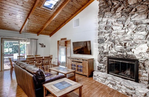 Yosemite Forks House | Trout Creek Lodge