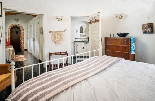 Val Verde Apartment | Turret - Charming Private Steeple Room / Separate entrance