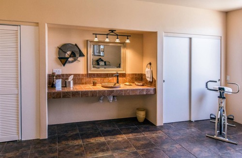Indio Hills Bed & Breakfast | Turtle Back Mesa Bed & Breakfast
