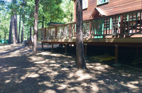 Twain Harte Cabin | Twain Harte cabin right near town, sleeps 10