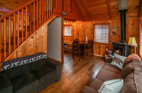 Sugarloaf House | Twin Bear - Close to Hiking, Fireplace, Deck, Barbecue