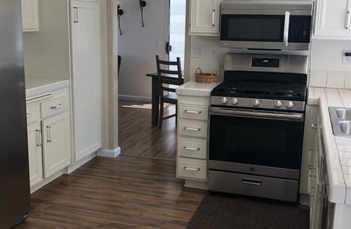 Tustin House | Two Bedroom single Family House in Tustin