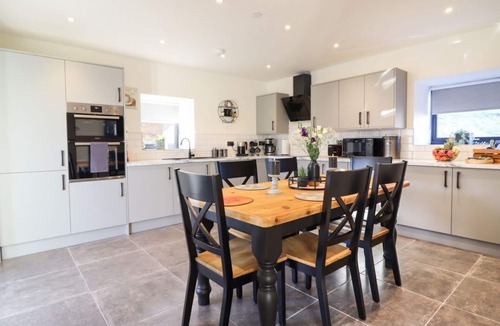Glyndyfrdwy House | Tyn Llwyn Barn, Llangollen