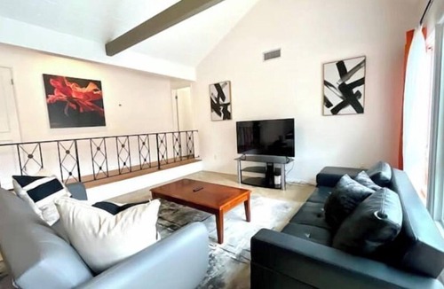 Placentia House | Ultimate Family House Near Disney! w/ Bounce House