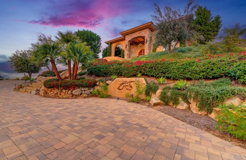 Escondido House | ULTRA Exclusive Massive Dream Home! Pool+Spa+Views+Sleeps 30!