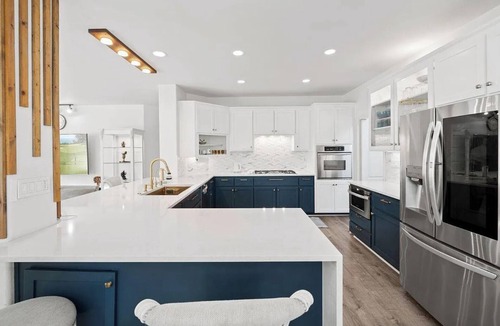 Walnut Creek House | Ultra-Luxurious 4BR 3BA bungalow with Pool, Jacuzzi, AC, Wifi in Walnut Creeknn