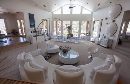 Pioneertown Bed & Breakfast | Under the Stars