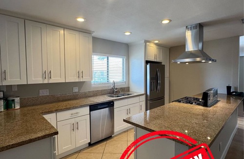 East Hemet House | Unfurnished 3BR Home with Mountain Views & Fenced Yard