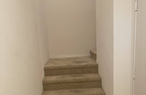 Newport Beach Condo | Unfurnished Townhome 2b2ba Central Location Newport Beach