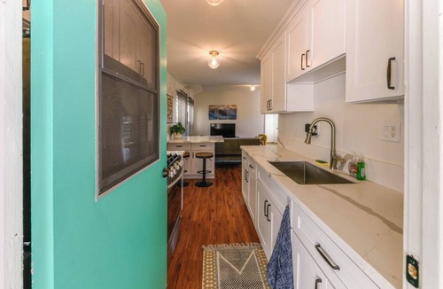 Elysian Heights House | Unique Echo Park Bungalow Hideaway 3BR/2Bth +Patio