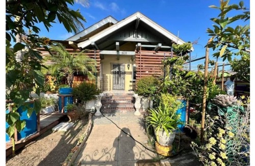 Washington House | Unique Latin Retreat in Long Beach CA Liquor/Market next door 2 miles fr Beach