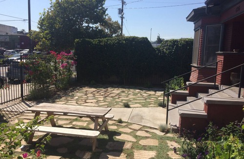 Highland Park House | Updated 6 Bedroom Craftsman w/EV Charging Station Metro & Walking Friendly