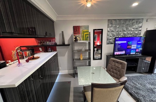 West Hollywood Condo | Updated Beautiful luxury bright condo in center of West Hollywood/balcony-pool