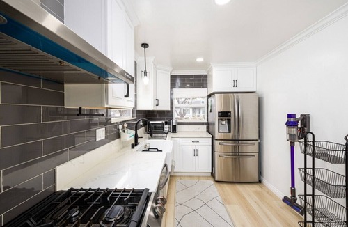 Southwood House | Updated in 2022 - Big Backyard - Close to Beach
