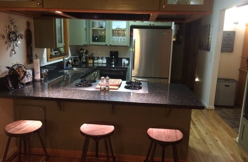 Phoenix Lake-Cedar Ridge Cabin | Upscale & Beautiful spacious cabin near Twain Harte with a/c