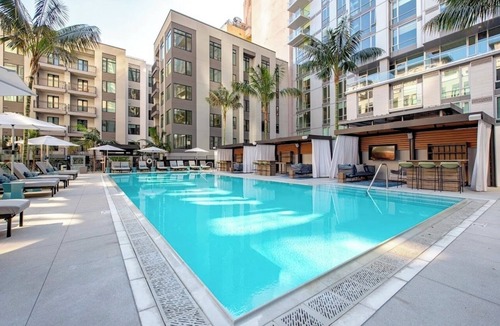 Vernon Condo | Upscale Downtown LA 1- Bedroom