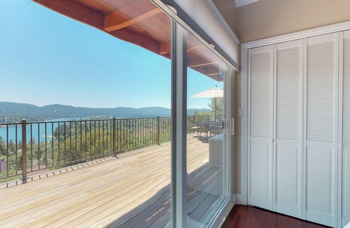 Lake Arrowhead House | Upscale home with lake views, gas grill, washer/dryer, fireplace, patio, deck