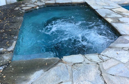 Woodland Hills House | UPSCALE PRIVATE HOUSE RELAX POOL&JACUZZI 4BEDROOM 3BATH exceptional LOCATION