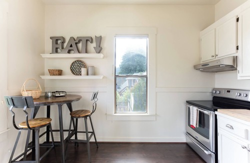 Mill Valley Apartment | Uptown in Downtown Mill Valley! The only 3bd/2ba in the heart of the city!