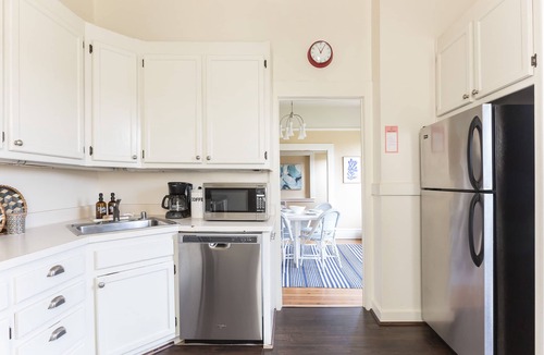 Mill Valley Apartment | Uptown in Downtown Mill Valley! The only 3bd/2ba in the heart of the city!
