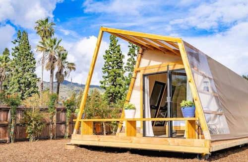Bonita Cabin | Urban Glamping Oasis: Comfort & Adventure Combined