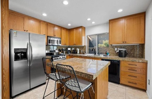 Los Angeles Apartment | Urban Haus Indio| Pool & Spa +Patio+ Fire Pit+ BBQ