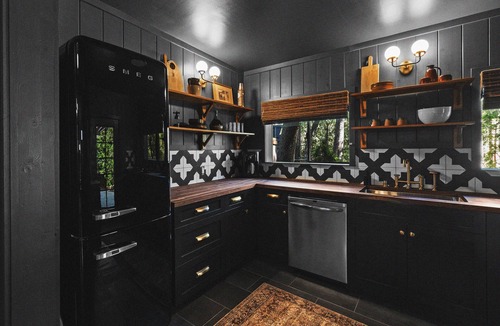 Idyllwild Cabin | Ursus by Freewyld | Cabin + Hot Tub Close to Town
