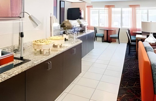 Irvine Industrial Complex-East Hotel | 65 m² Hotel ∙ 127 guests