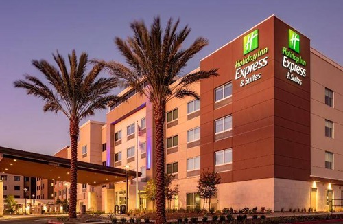 Moreno Valley Hotel | 48 m² Hotel ∙ 127 guests