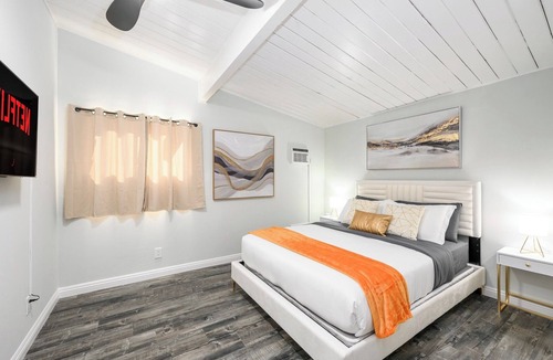 Northwest Anaheim House | Vacation 4BR Oasis Near Disney Pool and Arcade