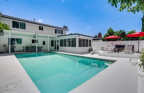 Valley Glen House | Vacation House with Pool