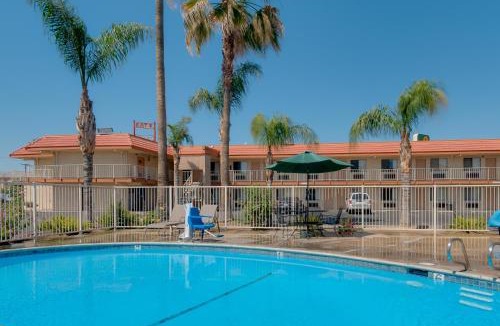 Oildale Hotel | Vagabond Inn Bakersfield North