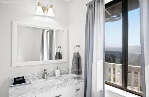 Northeast Carmel House | Valley Views: Newly Remodeled 4br 4ba with Spectacular Valley Views