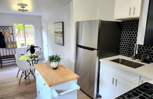 Monrovia House | Vanellie House-Modern cozy home-relaxing backyard