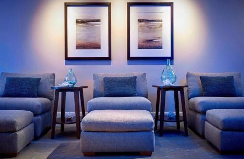 Newport Center Hotel | VEA Newport Beach, a Marriott Resort & Spa