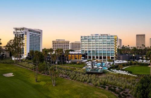 Newport Center Hotel | VEA Newport Beach, a Marriott Resort & Spa