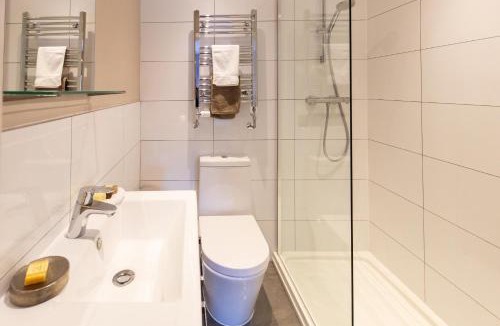 Hoddesdon Apartment | Velvet 2-bedroom apartment, Conduit Lane, Hoddesdon