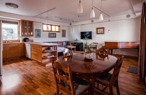 Santa Ana Heights House | Very Large Quiet 1 Bed/1 Bath Private Apt.- Newer w/Many Amenities Near Beaches