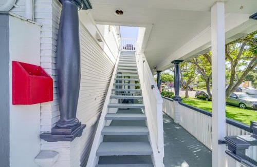 Carpinteria Apartment | Victorian Carpinteria Apartment Less Than 1 Mi to Beach!