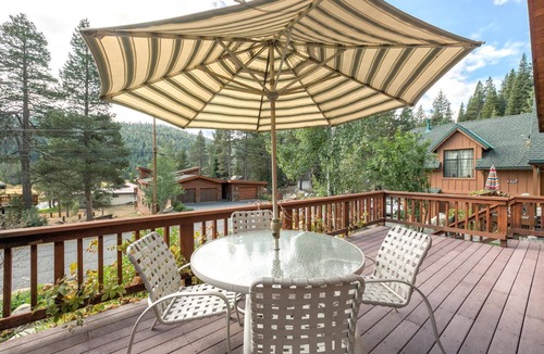 Olympic Valley House | Victory Place at Palisades - Stunning 5 BR with Private Hot Tub and Pool Table